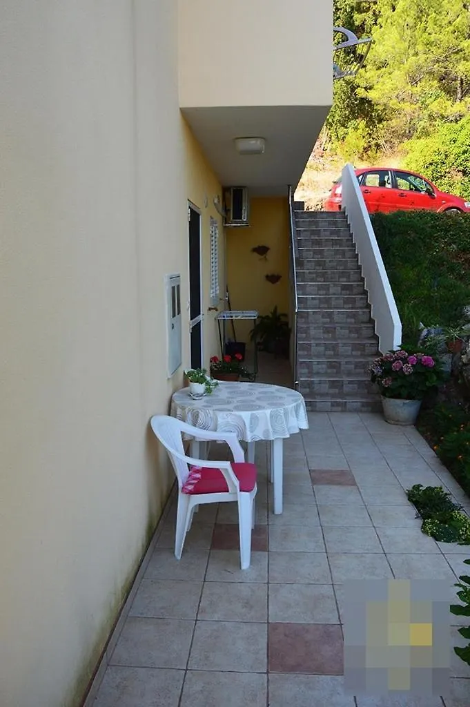 Studio Apartment In Preko With Sea View, Terrace, Air Conditioning, Wi-Fi