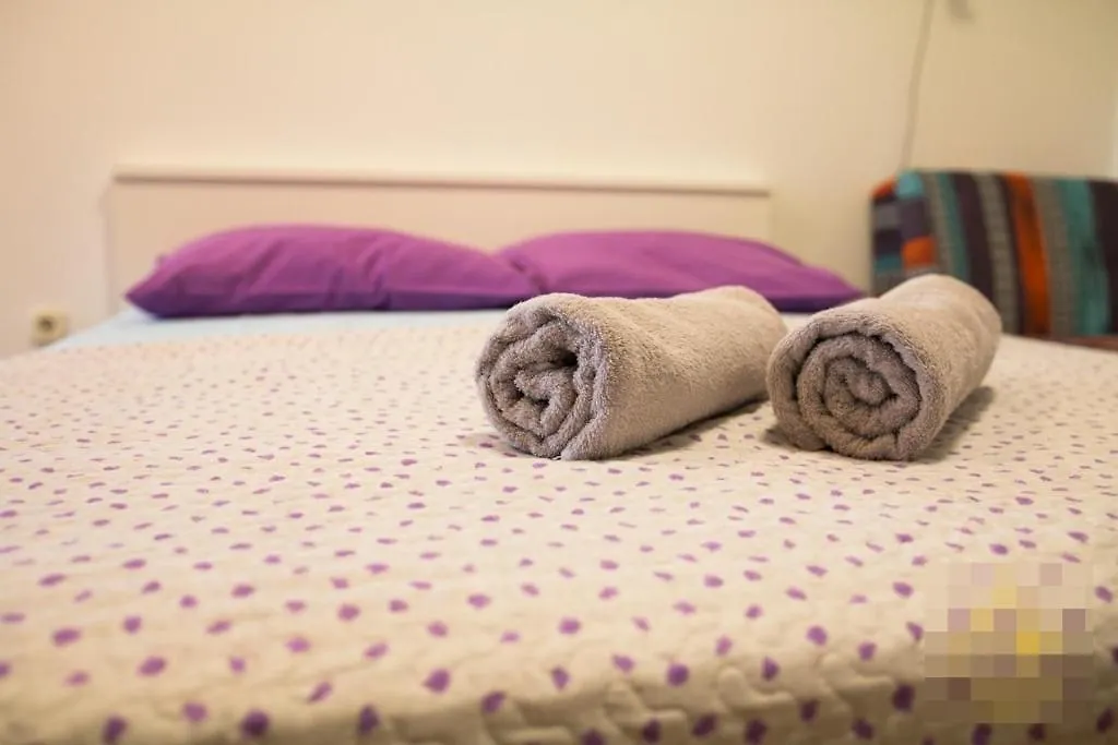 Studio Apartment In Preko With Sea View, Terrace, Air Conditioning, Wi-Fi